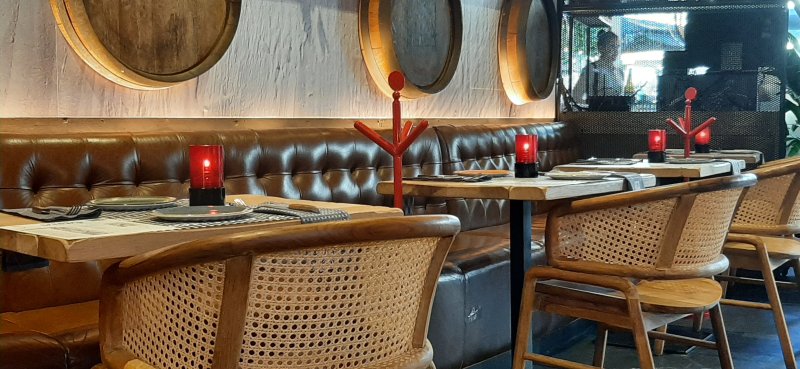 photophores-a-huile-etoile-rouge-pour-restaurants